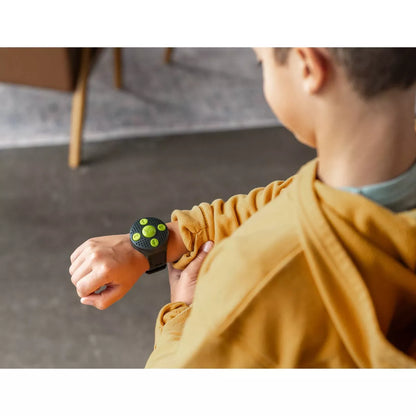 Starriders Autonomous Remote Control Drone: Gesture Control, USB Connection, Radio Frequency, Indoor & Outdoor Use